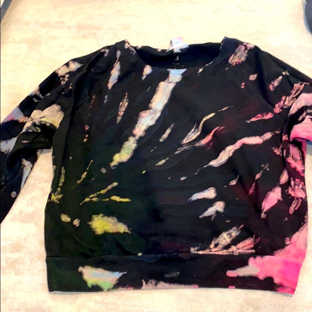Hard tail black reverse tie dye